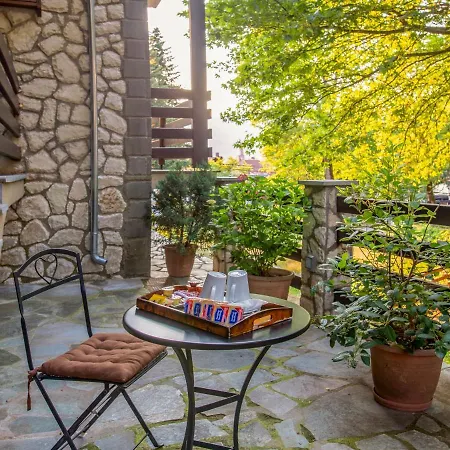 4 Epohes Elati (Trikala)
